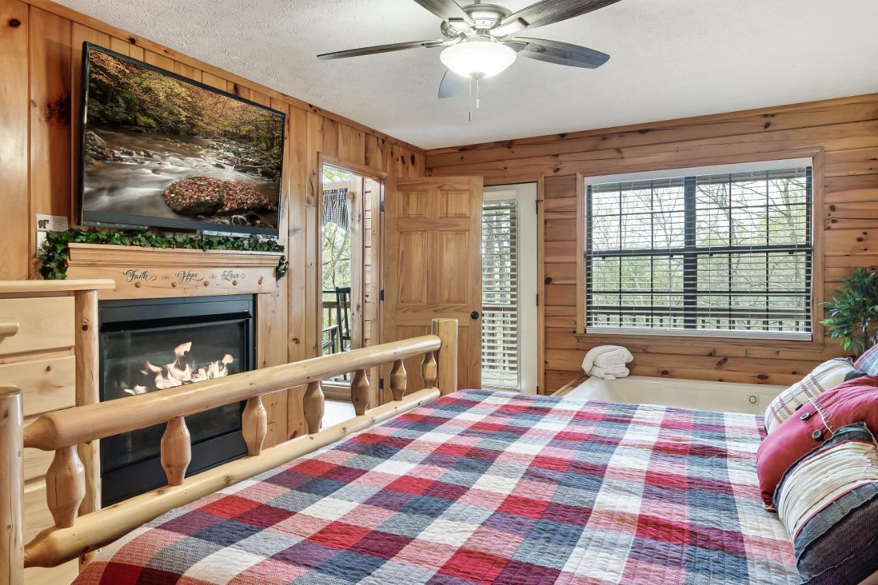 Lazy Bear Den Villa Sevierville Exterior foto